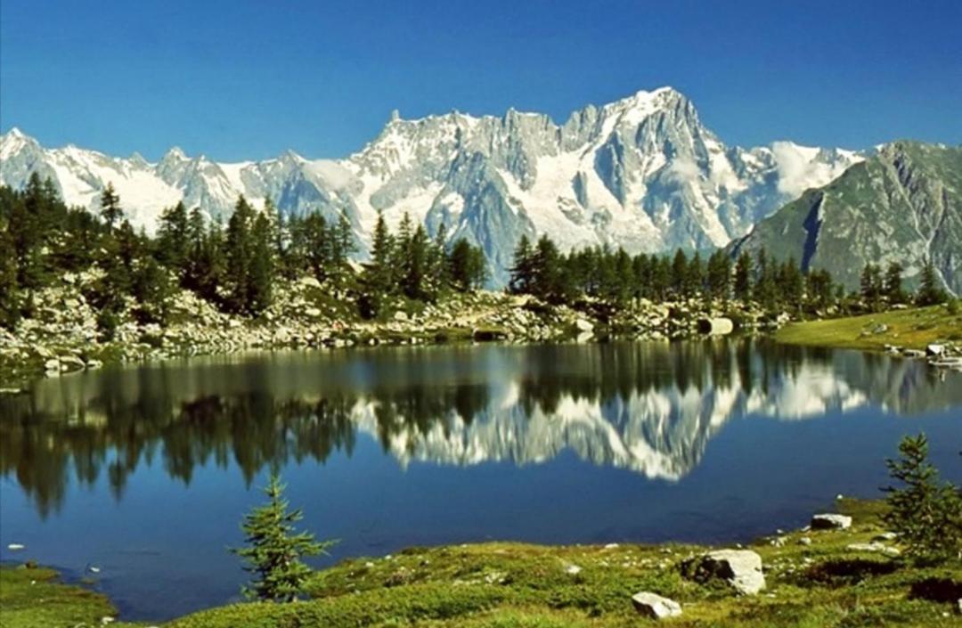 Appartamento Argento Aosta Bagian luar foto